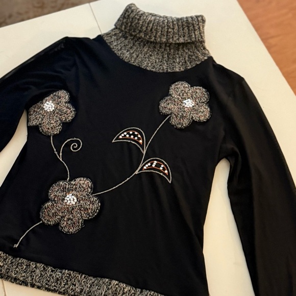 EXCLUSIF Vintage 90s Y2K Whimsigoth Mesh Floral Embroidered Artsy Cowl Neck Top - Picture 4 of 6